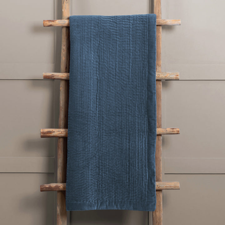 HAZE VELVET 140X220 THROW BLUEBELL