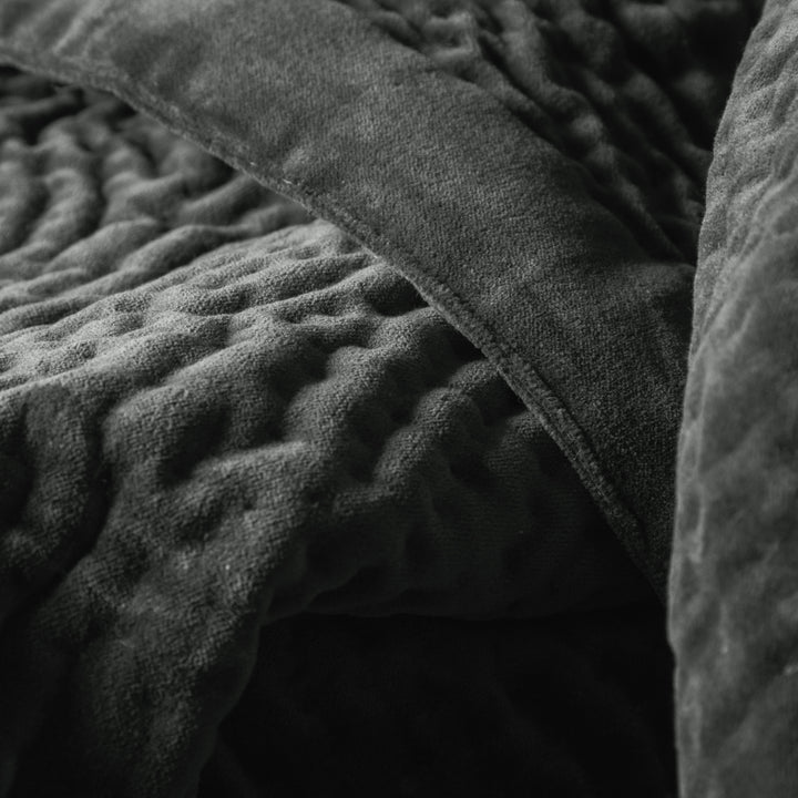 HAZE VELVET 140X220 THROW STEEL
