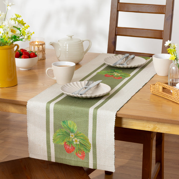 STRAWBERRY 180X35 TABLE RUNNER SAGE