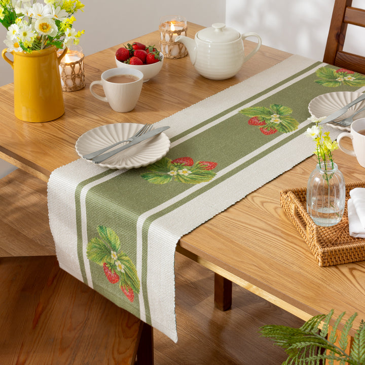 STRAWBERRY 180X35 TABLE RUNNER SAGE