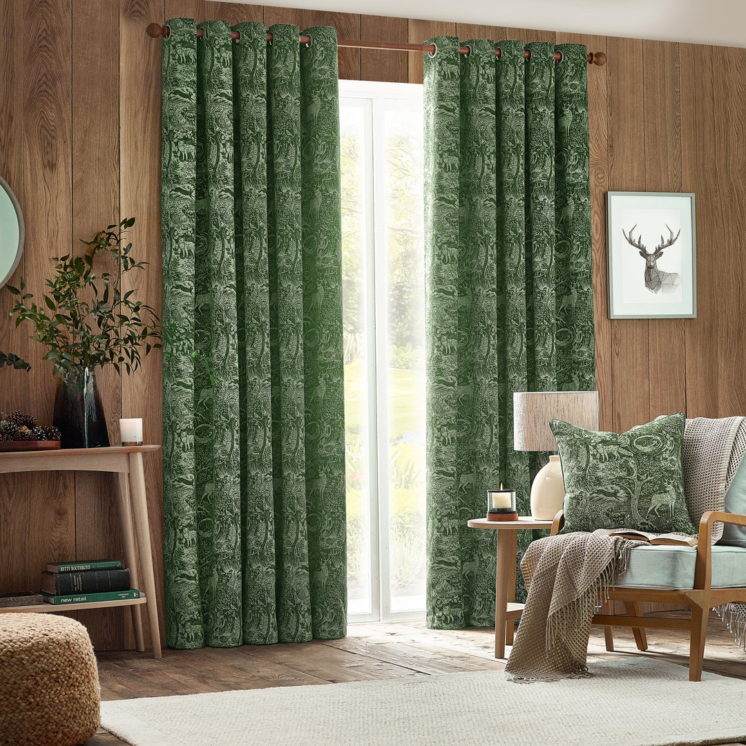 WINTER WOODS 228X228 EYELET CURTAINS EMERALD