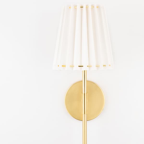 Demi Tall Wall Light Brass, Wall Light, Aged Brass - Andrew Martin