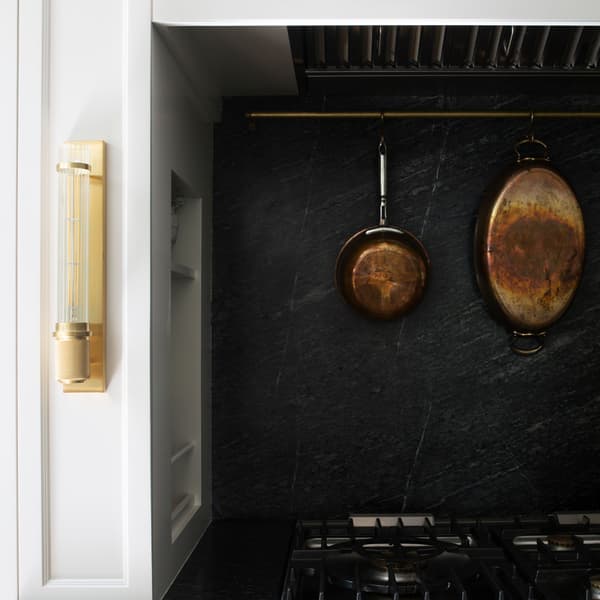 Shaw Wall Light Brass, Wall Light, Aged Brass - Andrew Martin