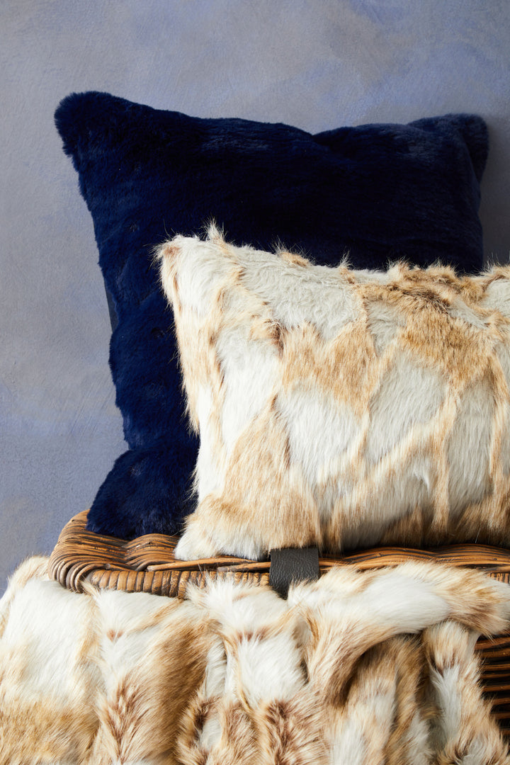 Dove Lamina Grey And Natural Fur Throw