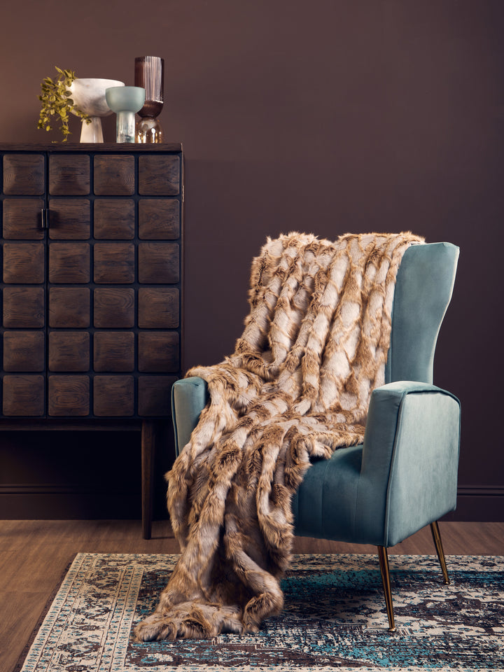 Dove Lamina Grey And Natural Fur Throw
