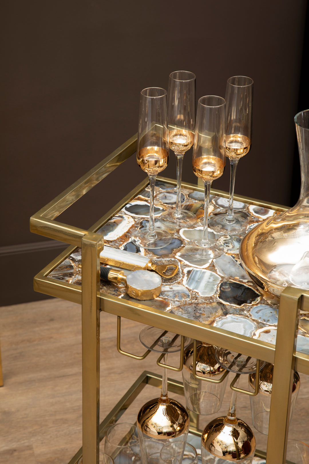 Petey Drinks Trolley in Agate