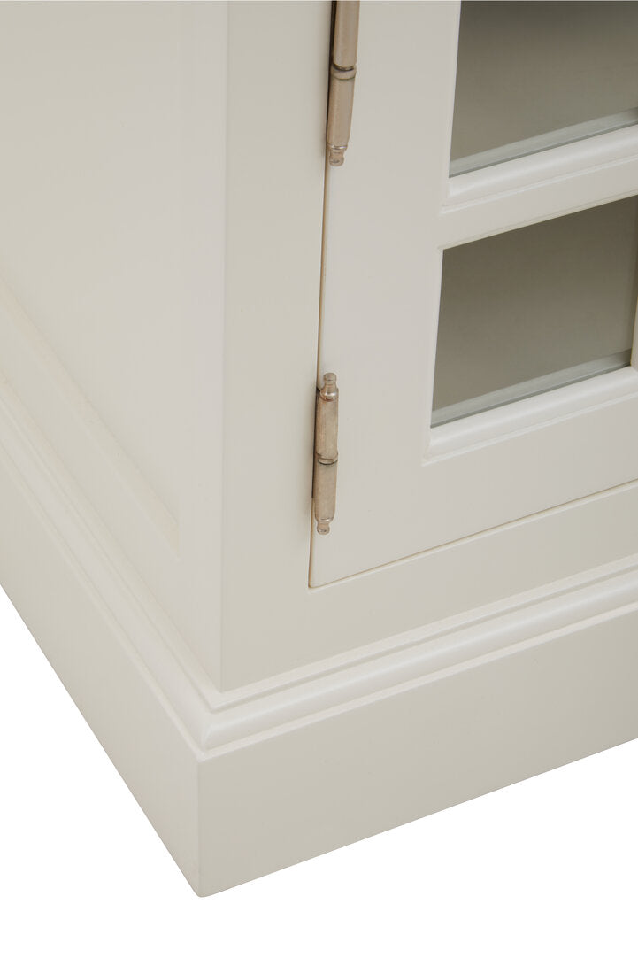 Kingfisher Mahogony Media Unit.