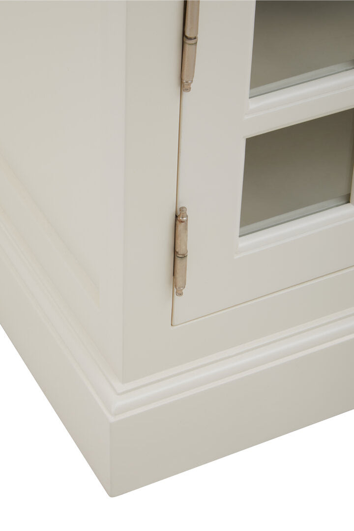 Kingfisher Mahogony Media Unit.