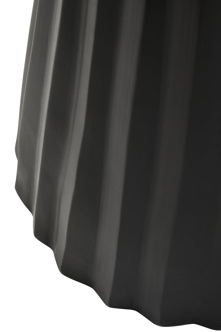Cuckoo Black Finish Mango Wood Carved Ridge Side Table