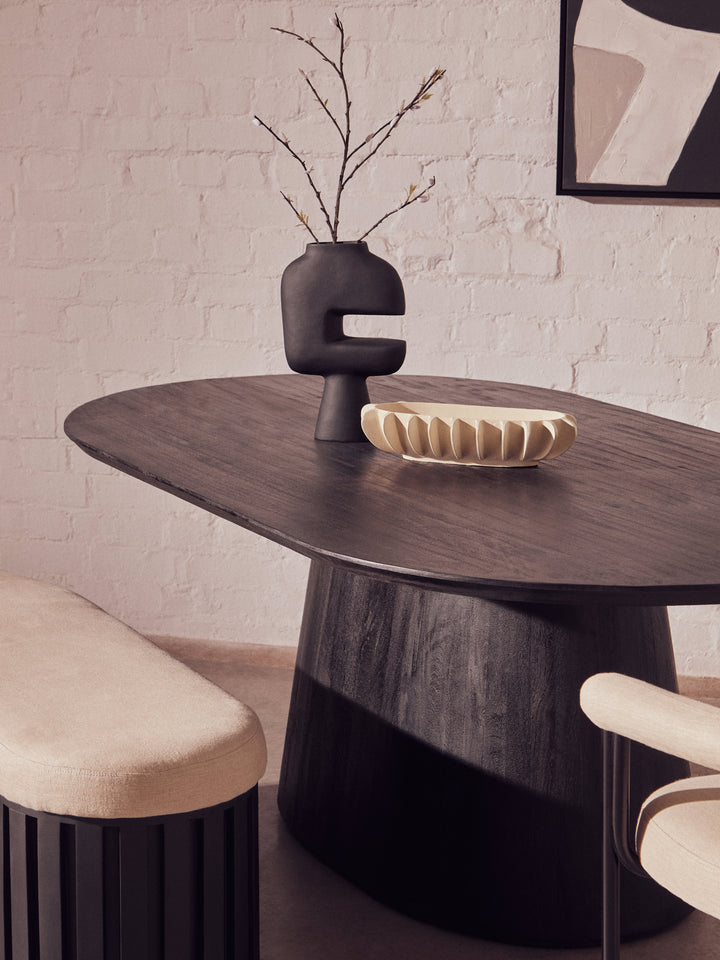 Thrush Oval Mango Wood Black Finish Dining Table