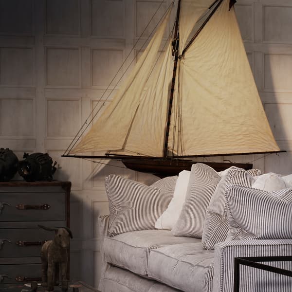Regent Linen, Wallpaper - Andrew Martin