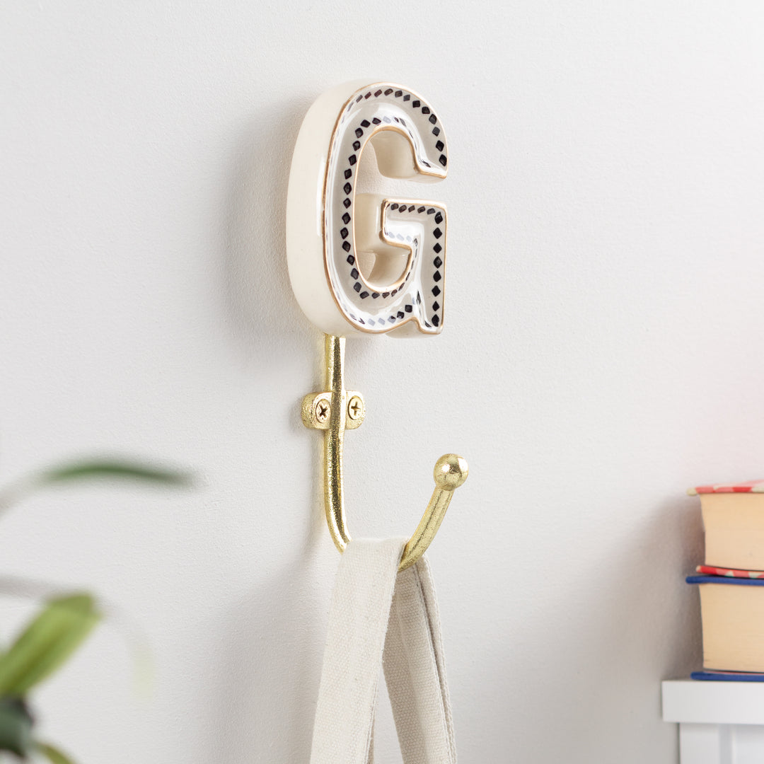 770 Alphabet G Set Of 1 Wall Hook Ivory/Black