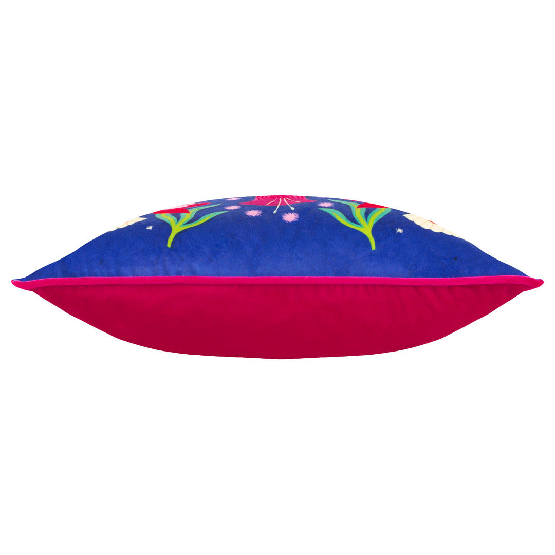 KM FIESTA FOLK 43X43 PIPED C/CASE
