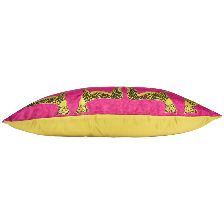 LYNX 40X60 CUSHION CASE FUCHSIA