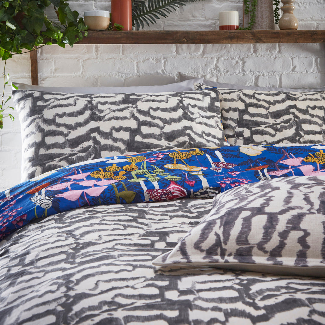 Amanita Double Duvet Set Cobalt - image 4