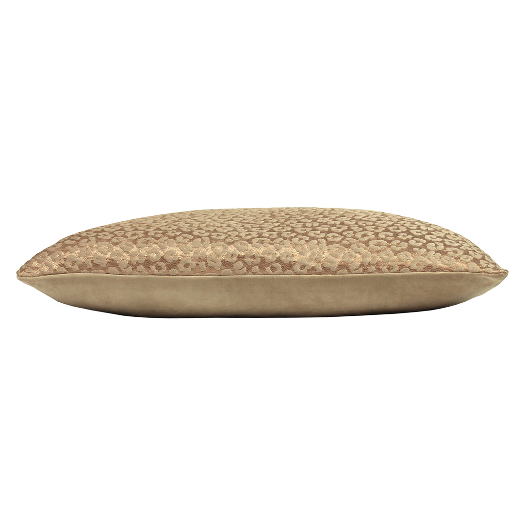 AMUR 30X50 CUSHION COVER CLAY