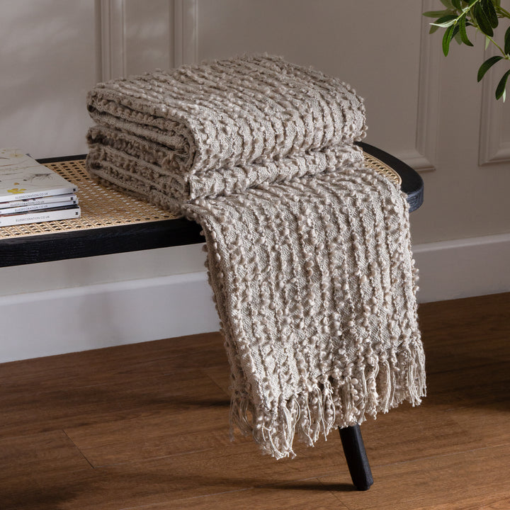 Arvo Boucle Yarn Throw 130x180 Feather