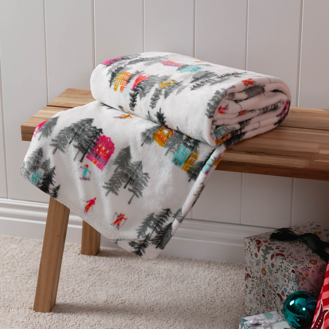 Aspen 130x150 Throw Snow