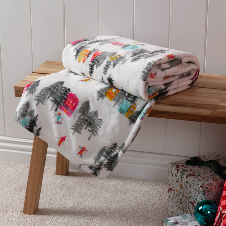Aspen 130x150 Throw Snow