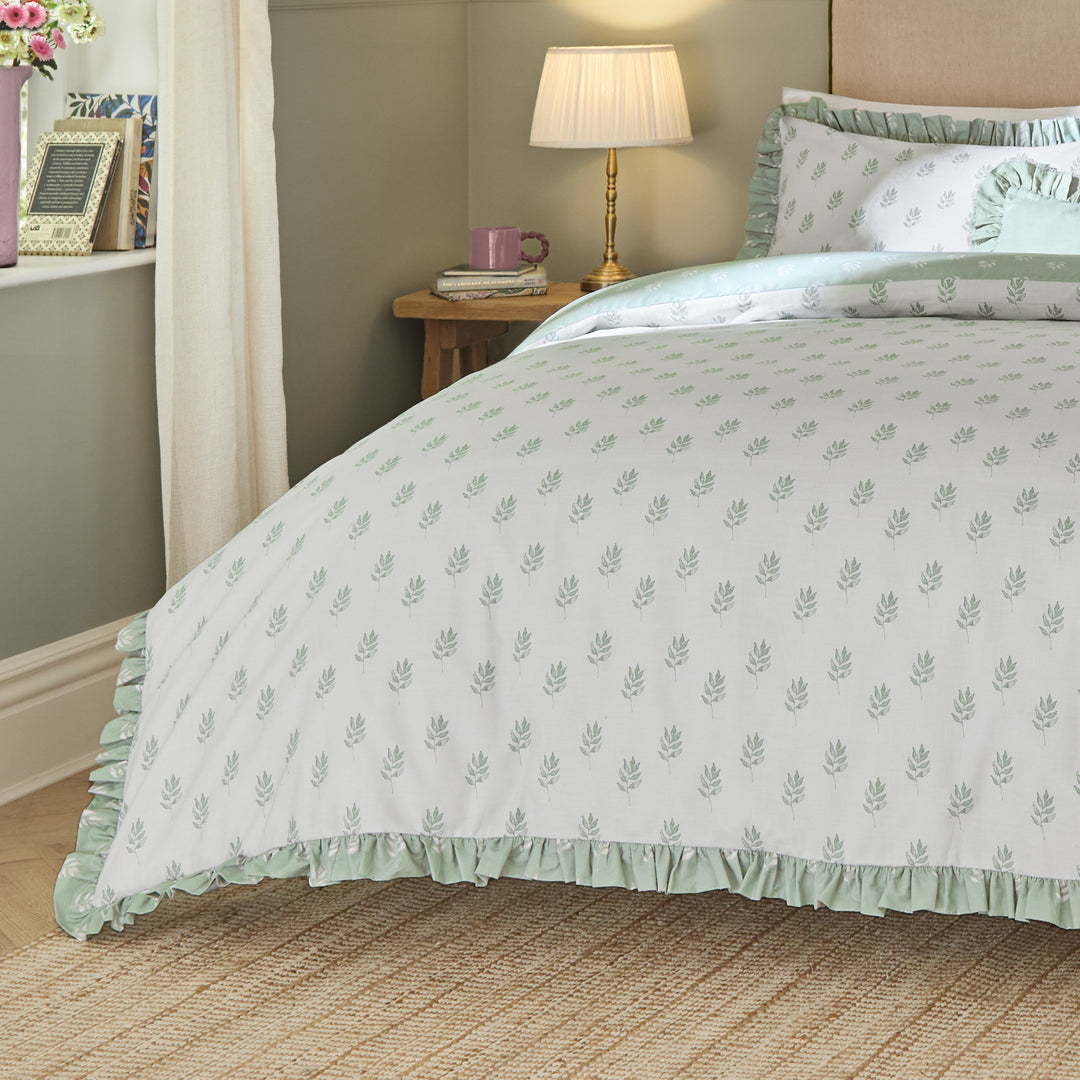 Ava Super King Duvet Set White Sage - image 4
