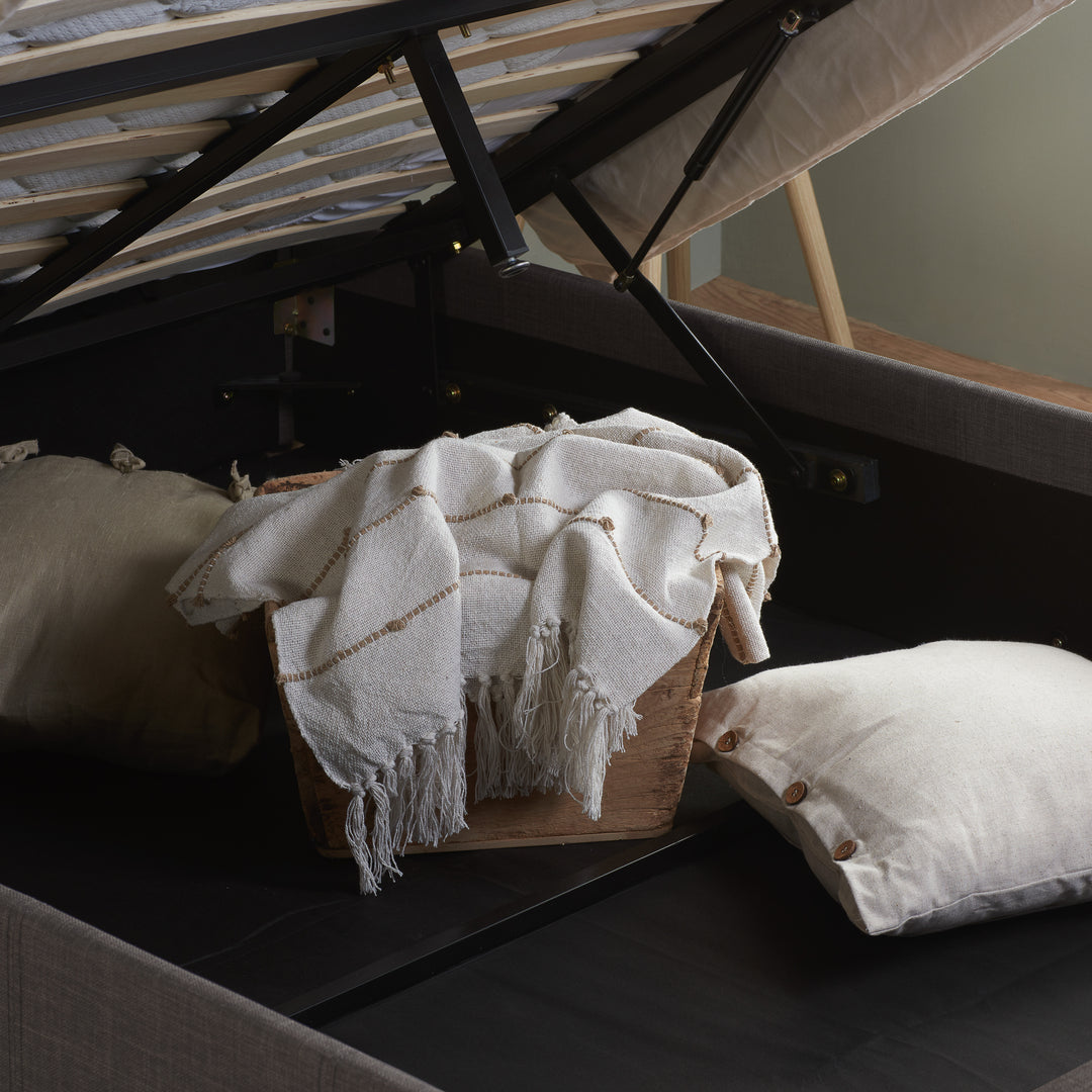 Berlin Small Double Ottoman Bed