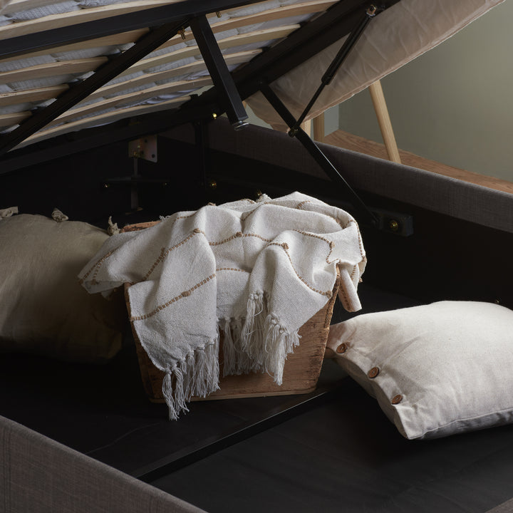 Berlin Small Double Ottoman Bed