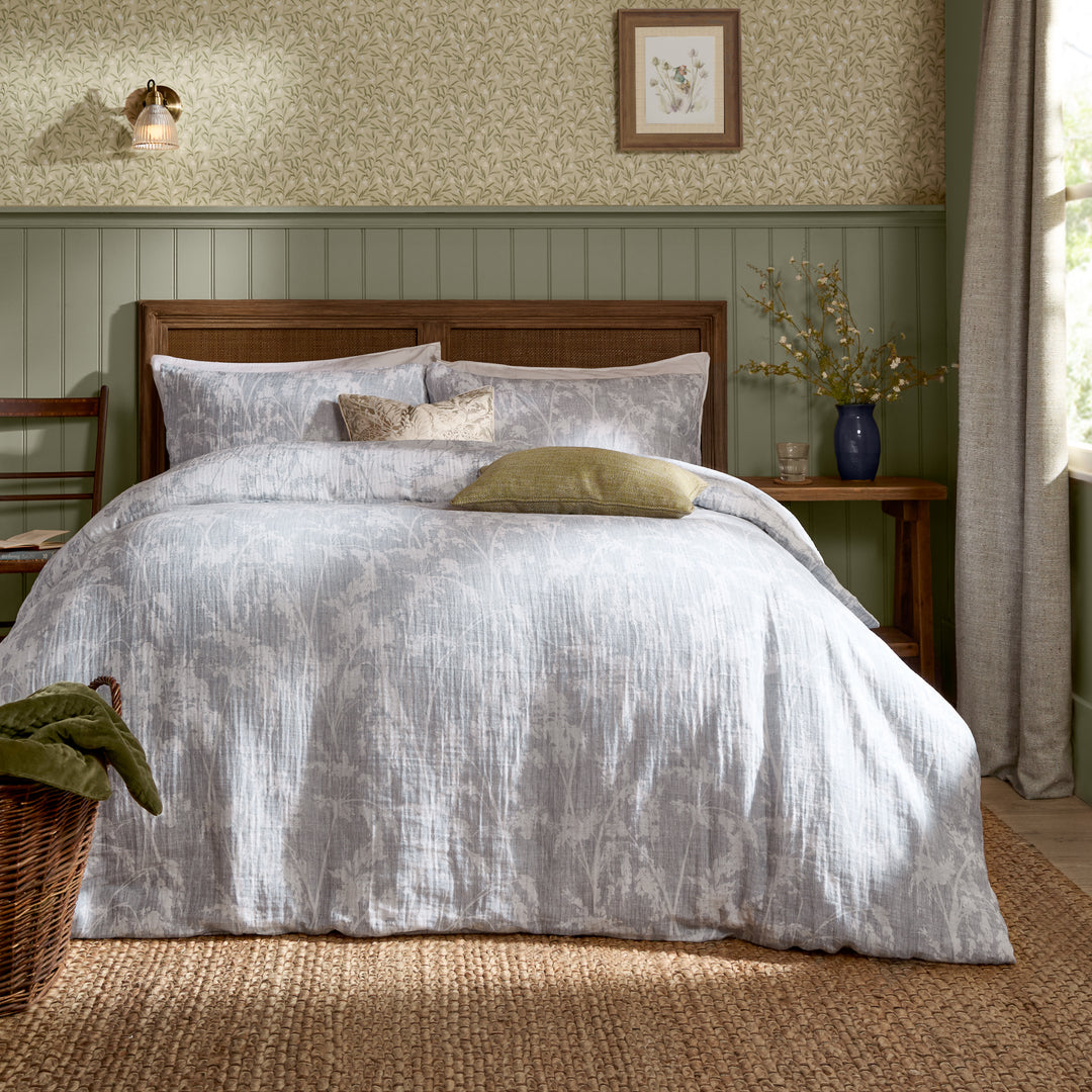 Braeflower King Duvet Set Chambray