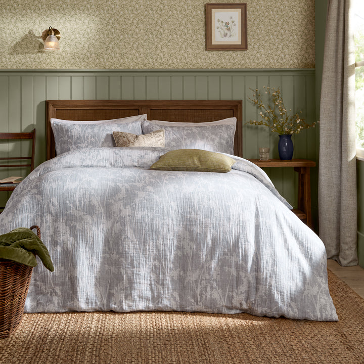 Braeflower King Duvet Set Chambray