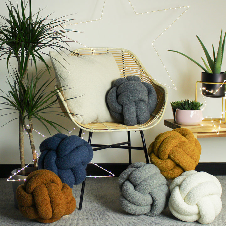 BOUCLE KNOT 30X30 FILLED CUSHION CHARCOAL