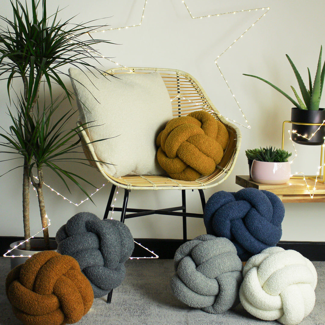 BOUCLE KNOT 30X30 FILLED CUSHION SAFFRON
