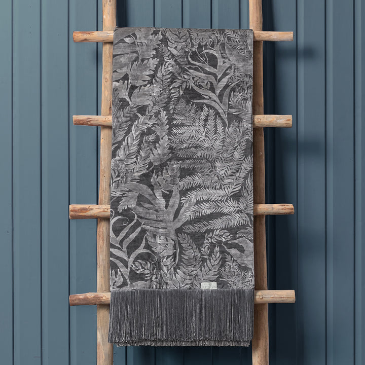 BRACKEN 136X200 THROW ASTER