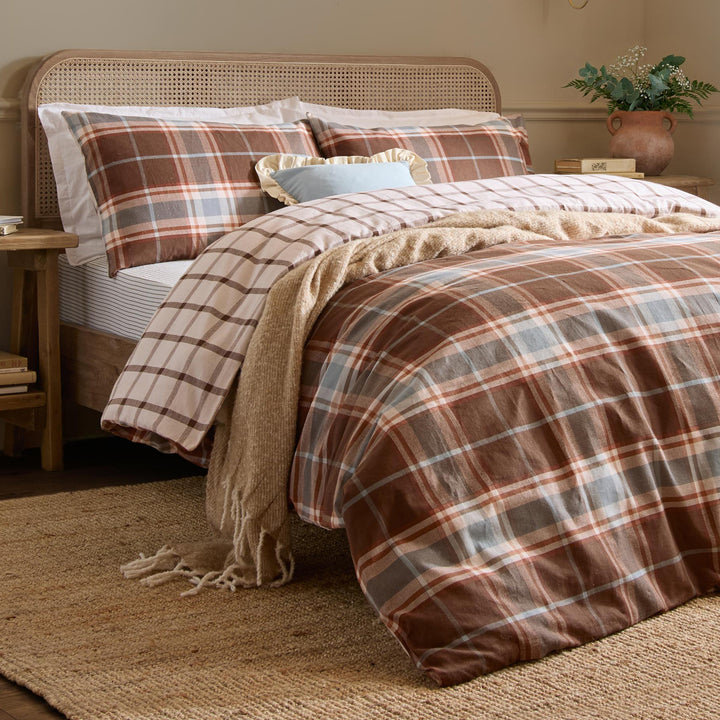 Braemar Check Double Duvet Set Chocolate/Blue - image 3