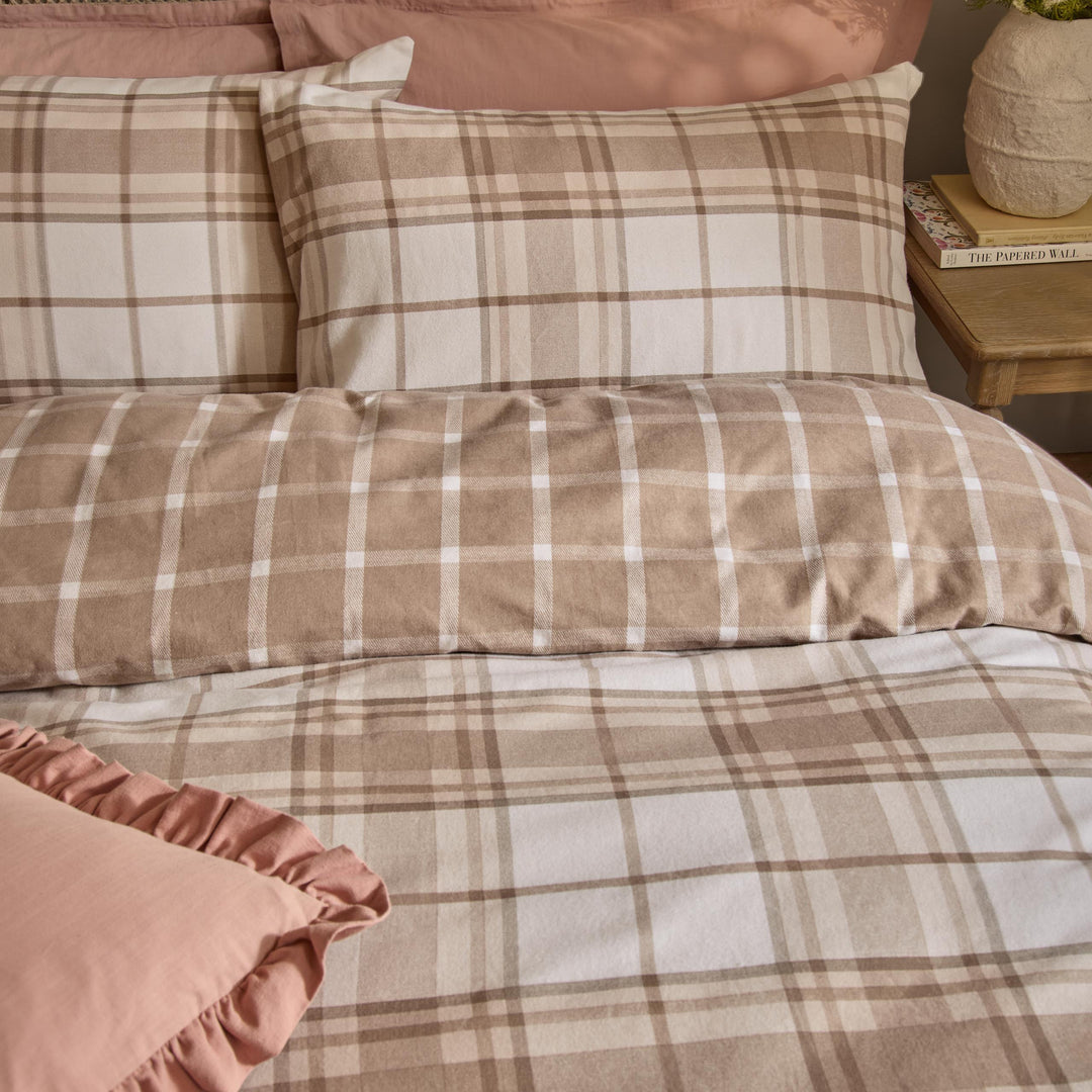 Braemar Check Super King Duvet Set Natural - image 2