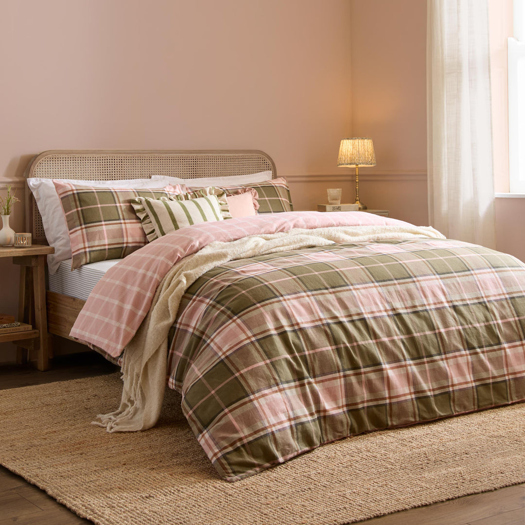 Braemar Check Super King Duvet Set Pink & Green