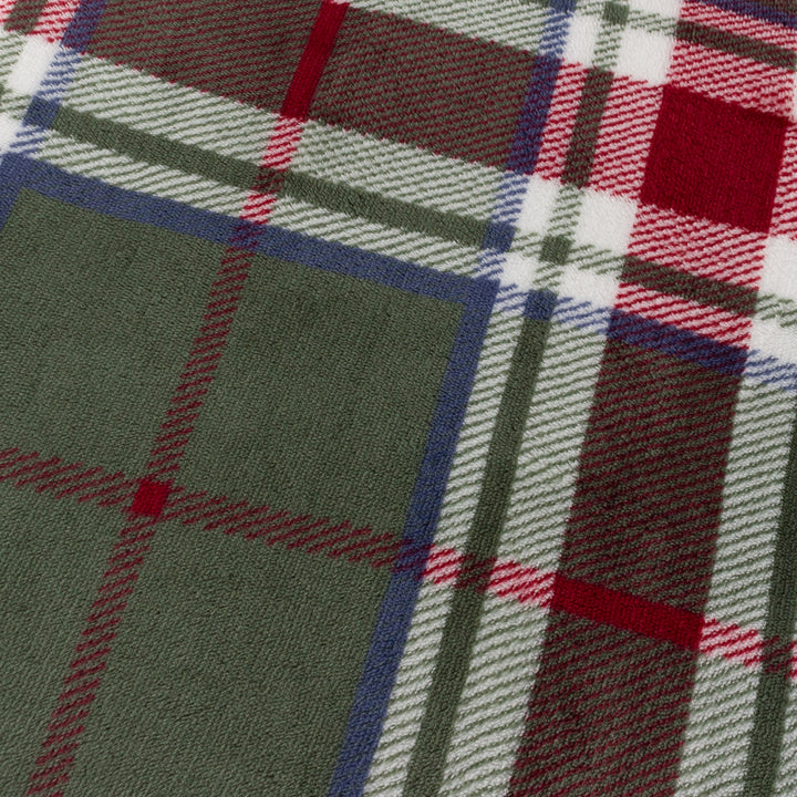 Braemar Sherpa 140x180 Throw Berry/Pine - image 4