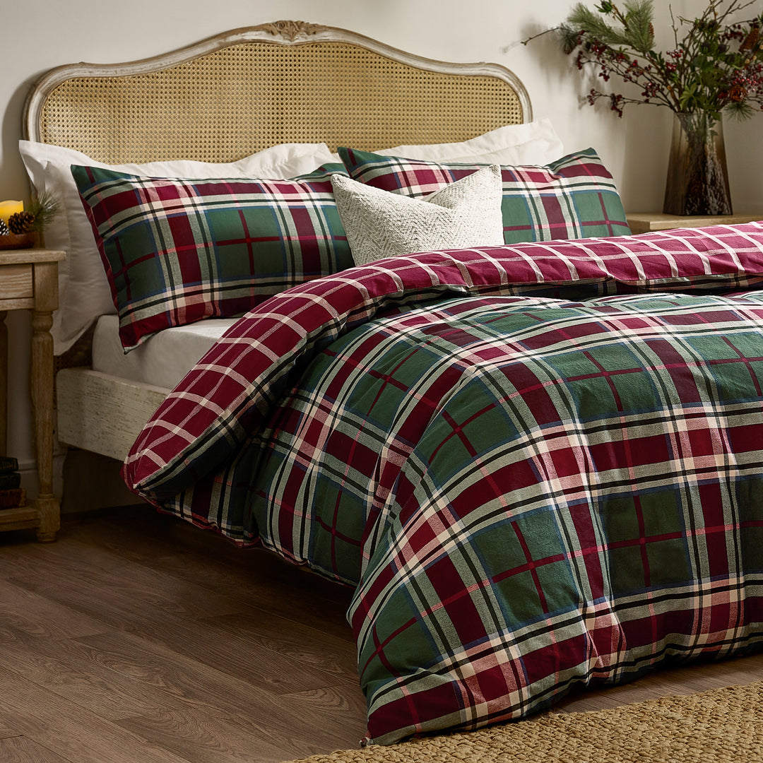 Braemar Check King Size Duvet Set Berry/Pine - image 3