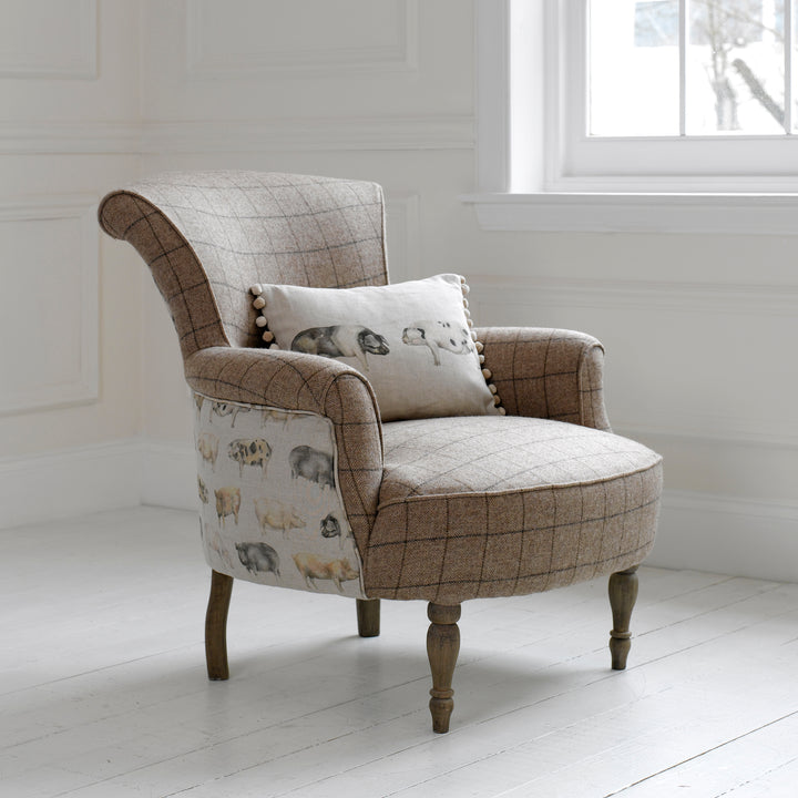 CAMILLA ROUND ARM CHAIR MARNA PIG