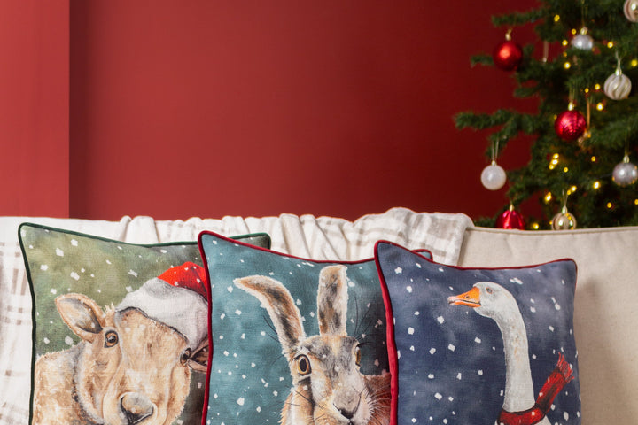 CHRISTMAS HARE 43X43 CUSHION CASE MULTI