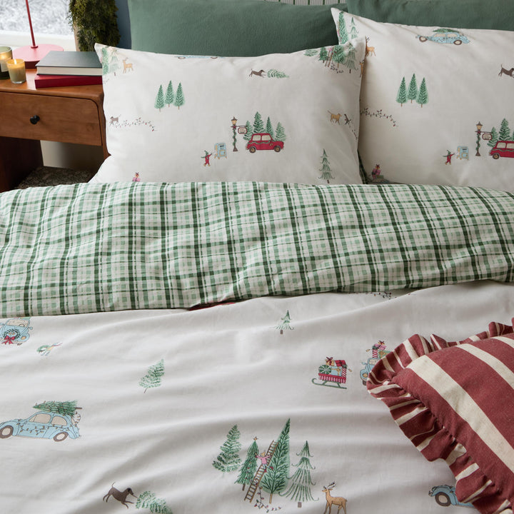 Christmas Tree Lane Super King Duvet Set Natural/Sage - image 3