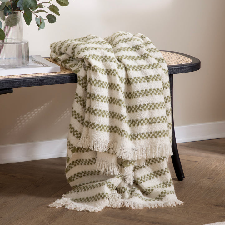 Clyne 130x180 Throw Olive
