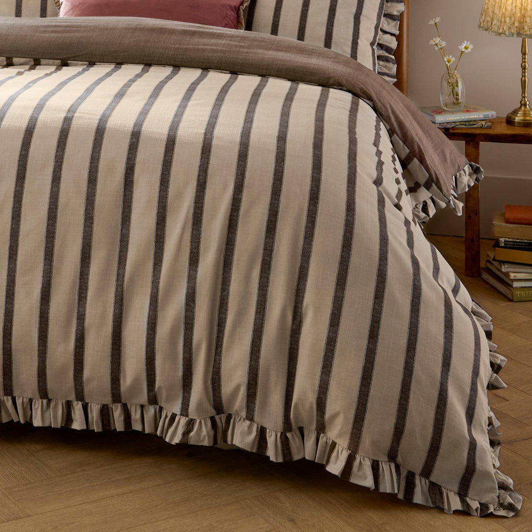 Connie Super King Duvet Set Chocolate - image 3