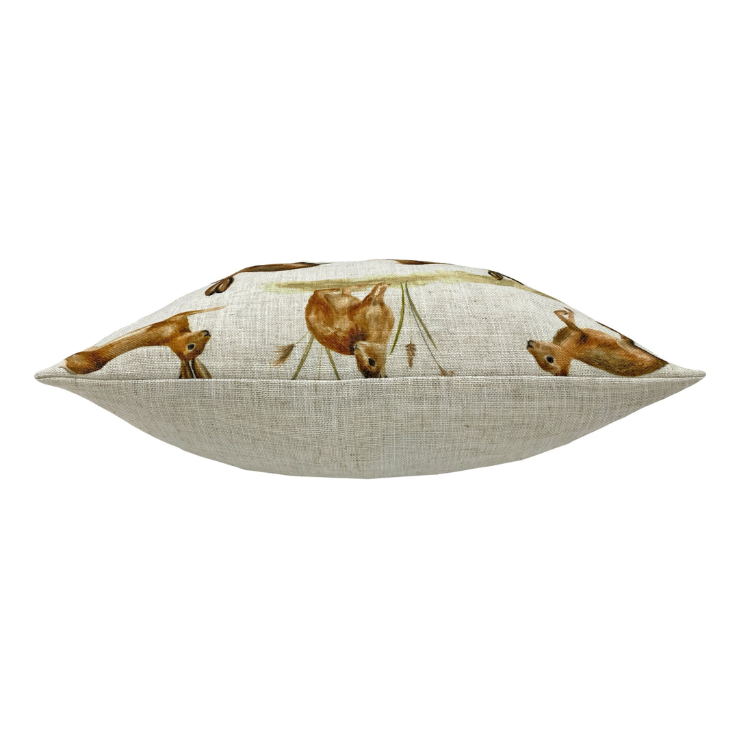 COUNTRY RUNNING HARES 43X43 CUSHION CASE MULTI