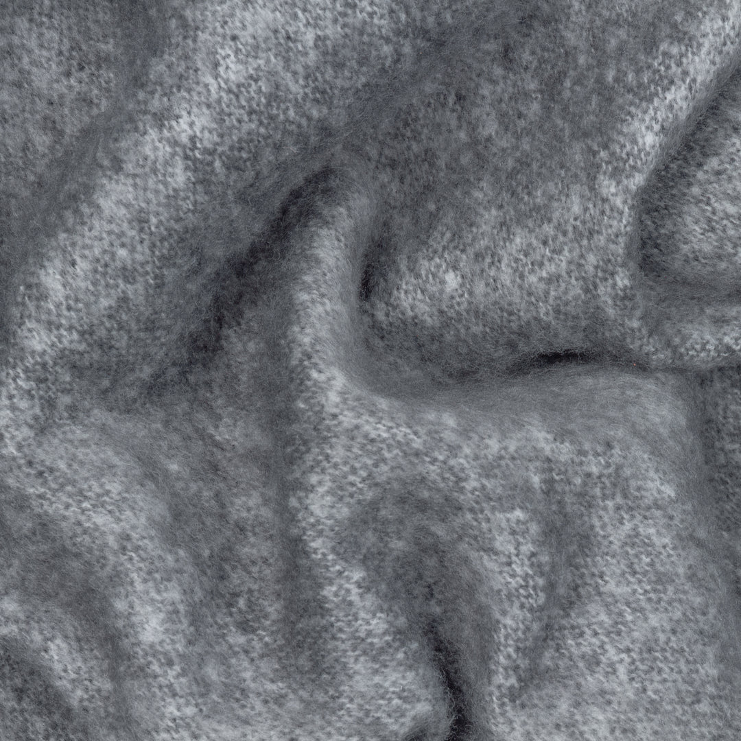Cozy 140x180 Throw Charcoal - image 4