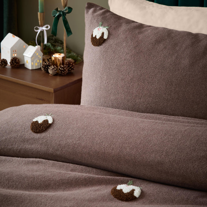 Christmas Puddings Tufted Single Duvet Set Chocolate - image 2