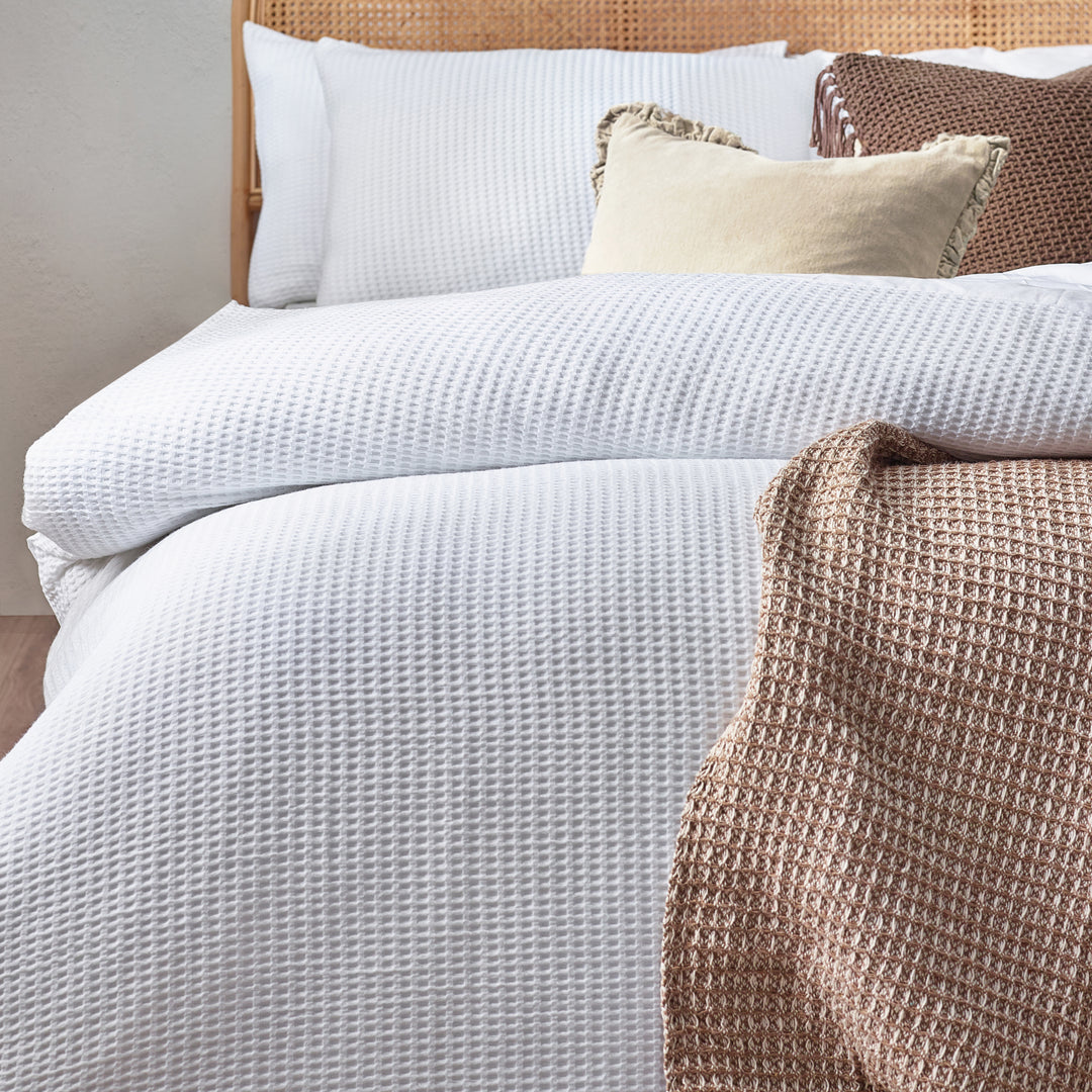 Chunky Waffle Super King Duvet Set White - image 2