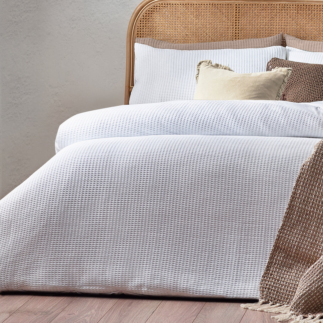 Chunky Waffle Super King Duvet Set White - image 4