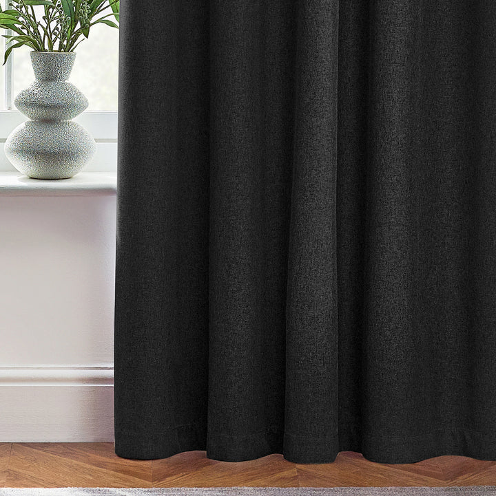 DAWN 229X137 EYELET CURTAIN BLACK