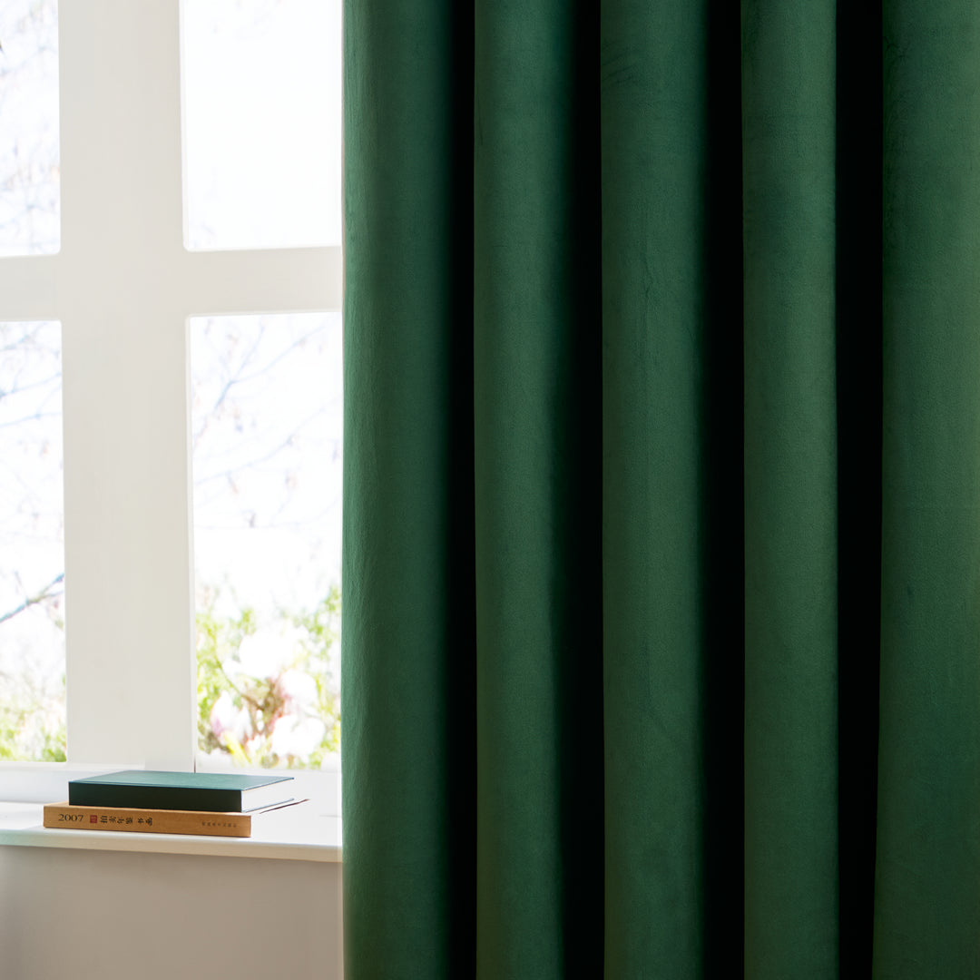 Deluxe Velvet Blackout 168x229 Pencil Pleat Curtains Emerald - image 4