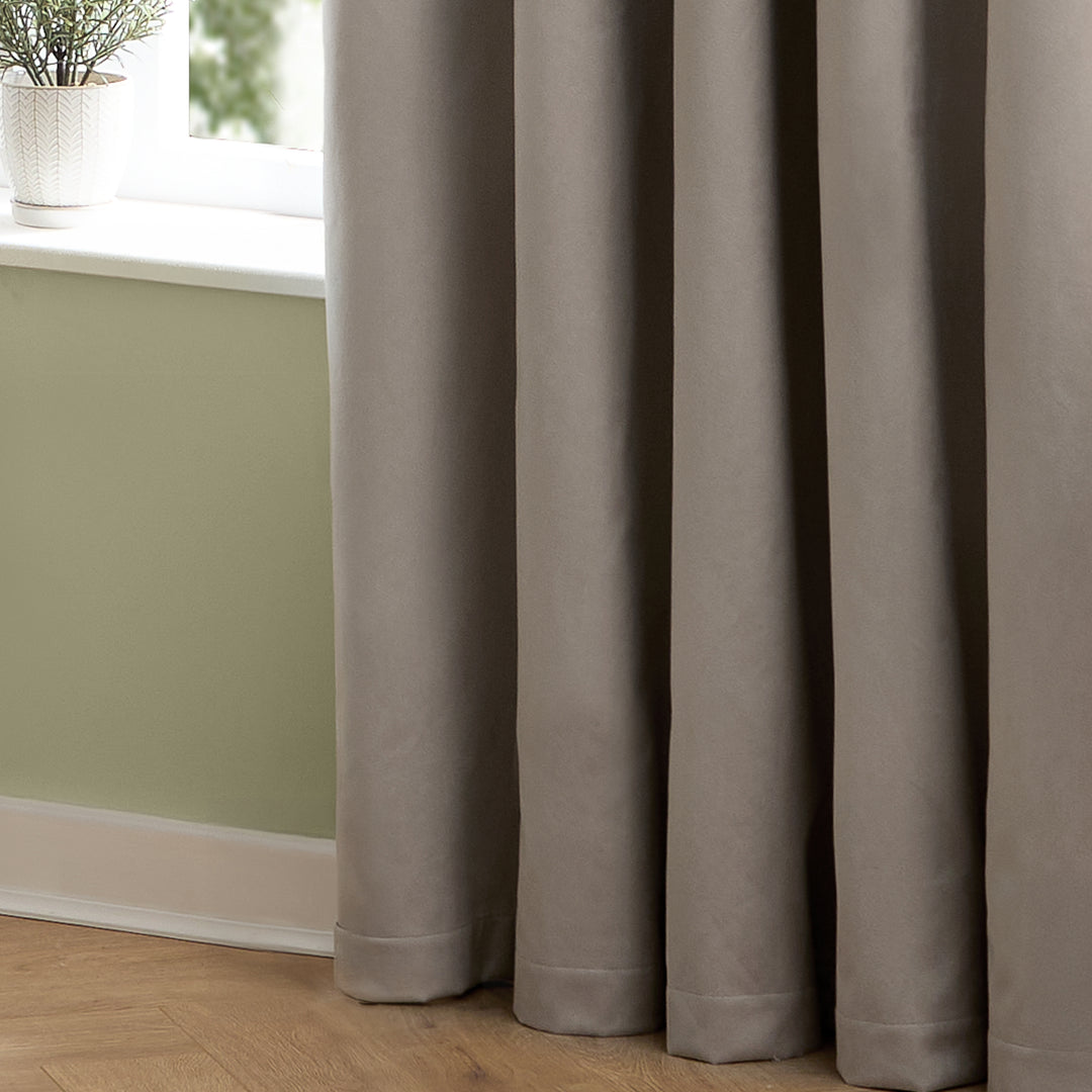 Deluxe Velvet Blackout 168x229 Pencil Pleat Curtains Silver - image 6