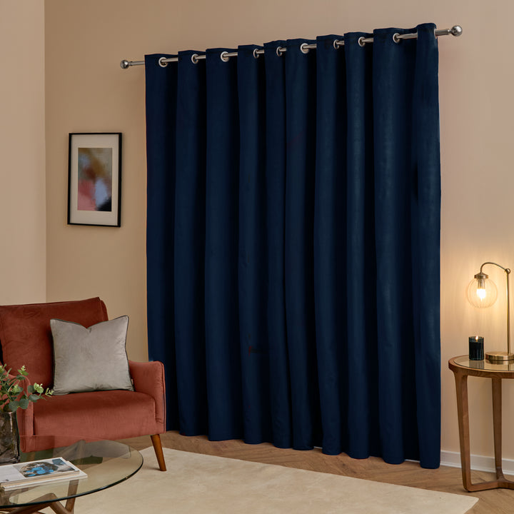 Deluxe Velvet Blackout 168x229 Eyelet Curtains Royal - image 3